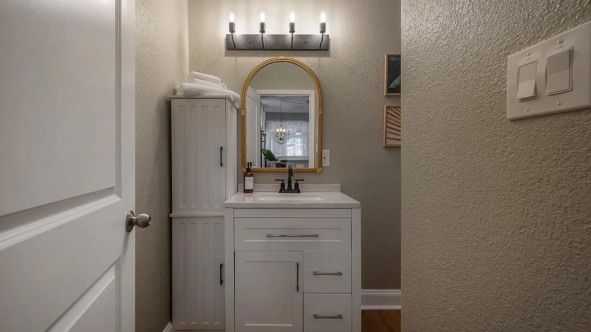 Semesterbostad Charming Studio Apartment In West Tampa Perfect For Couples 1576